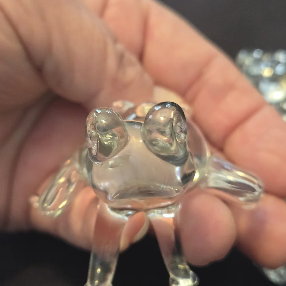 Glass Frog Set. Mom And 3 Little Babys